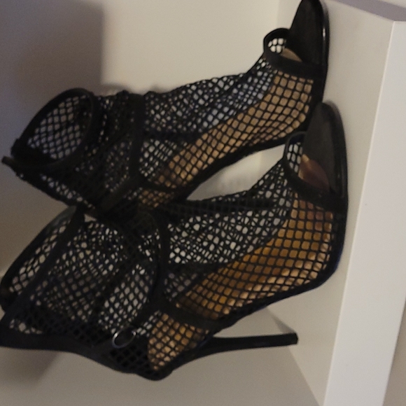 Fishnet Ankle boots - Picture 4 of 4